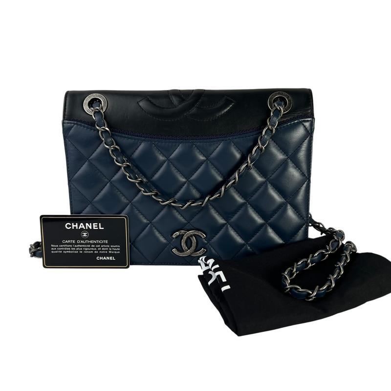 CHANEL シャネル マトラッセ レザー ショルダーバッグ ブルー A-8041