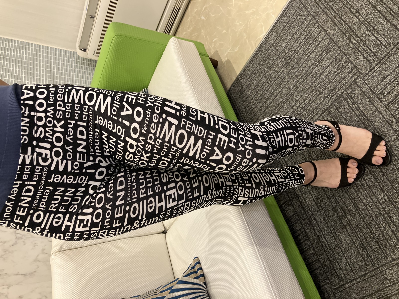 レギンス スパッツ 10A ブラック ロゴ総柄 イタリア製 キッズ レディース可