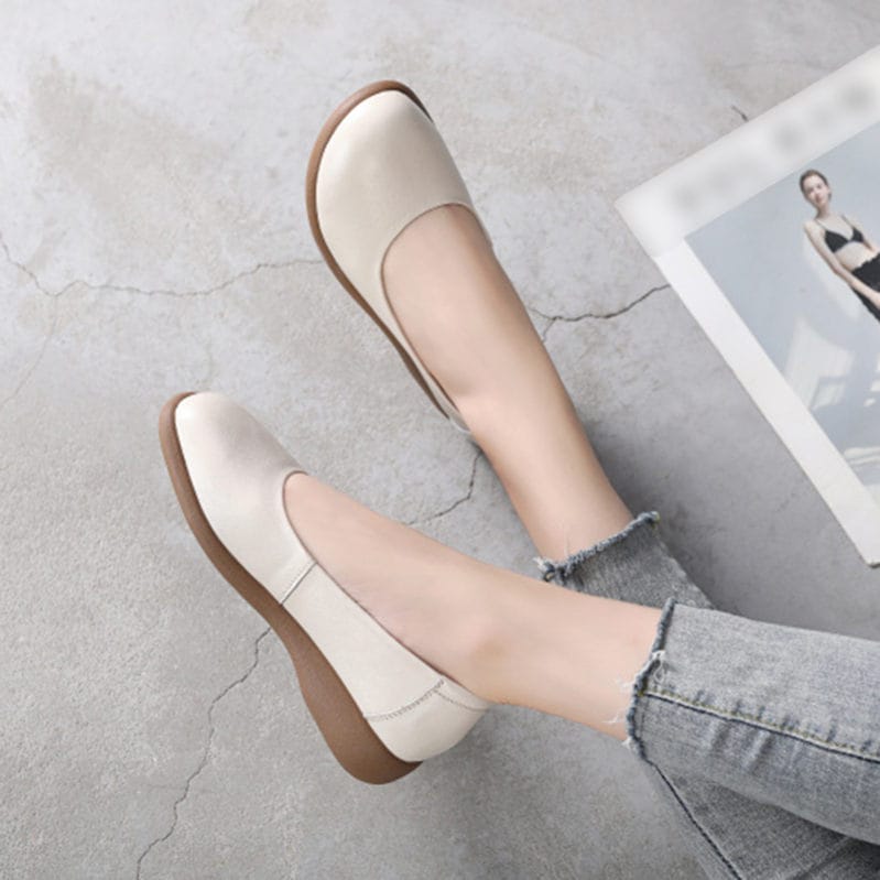 1000円OFFクーポン 大きいサイズ ウオーキングシューズ レザー 介護靴 ラウンドトゥ ナースシューズ ウオーキング スリッポン モカシン 可愛い 厚底 レディース 通勤 春夏 秋冬 厚底 歩きや 14,574円