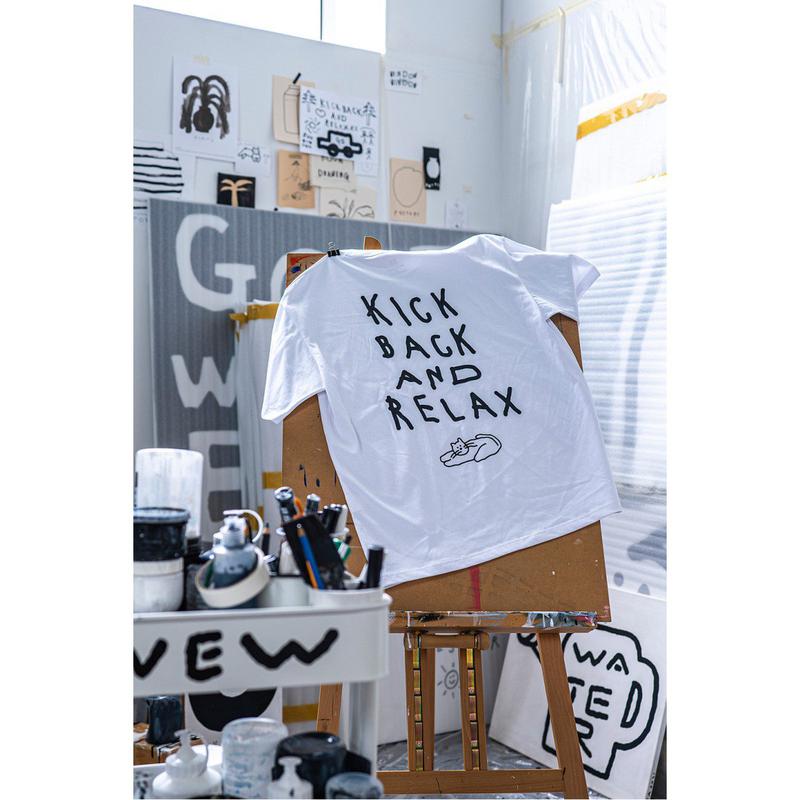 [] 男女共用グラフィックTシャツ(KICK BACK) JWTCM24841WHX
