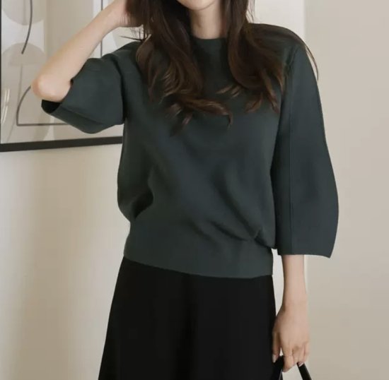 【取寄：納期2週間】フレアスリーブニット セーター ニット 7分袖 トップス ラウンドネック フェミニン バルーンスリーブ エレガント オフィス 上品 通勤 秋冬 無地 シンプル パフスリーブ 5,527円