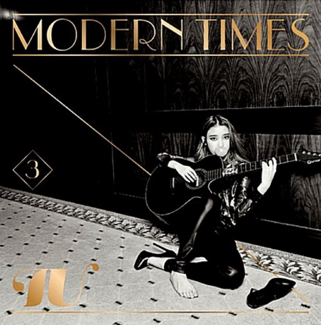 IU 正規3集 3rd Regular Album MODERN TIMES CD+DVD Special Version (未開封) / 아이유 (未開封)