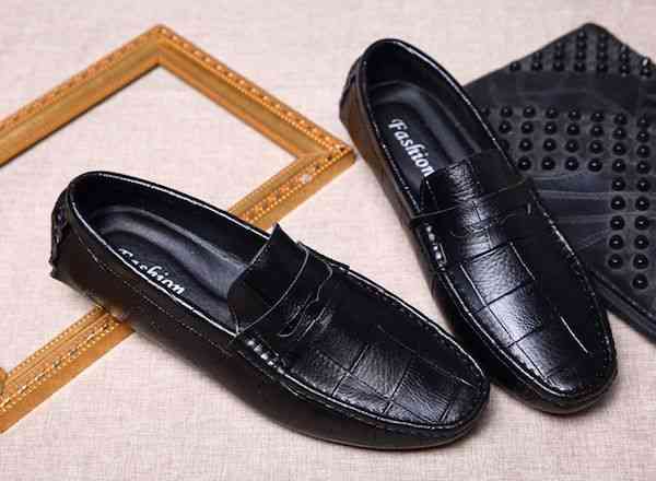 スリッポン スニーカー 白 ハイカット ブラック 春 秋 高い 疲れない 軽量 冬 メンズ ウォーキング 黒 赤 シークレットシューズ 4E 防水 ローファー ブーツ 靴紐 ホワイト 夏 ランニング