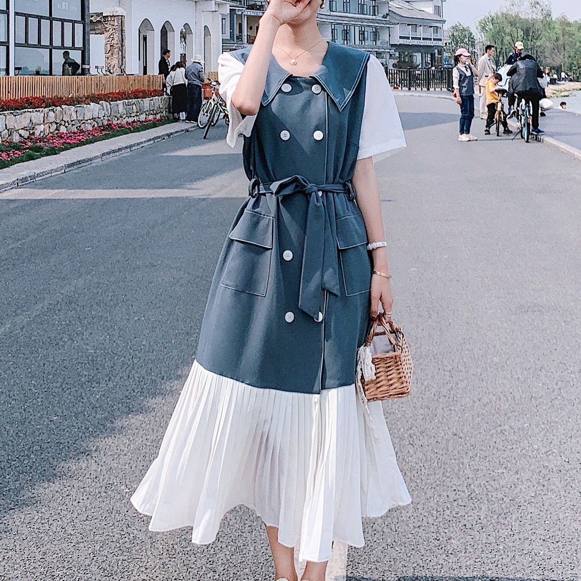 レディース ワンピース ステッチ入り ビックカラー ワンピ 個性的 春服 夏服 ひざ下 袖あり 半袖 襟付き 大きな襟 デカ襟 フレア フリル ボタン インスタ映え SNS 映え 華奢見え