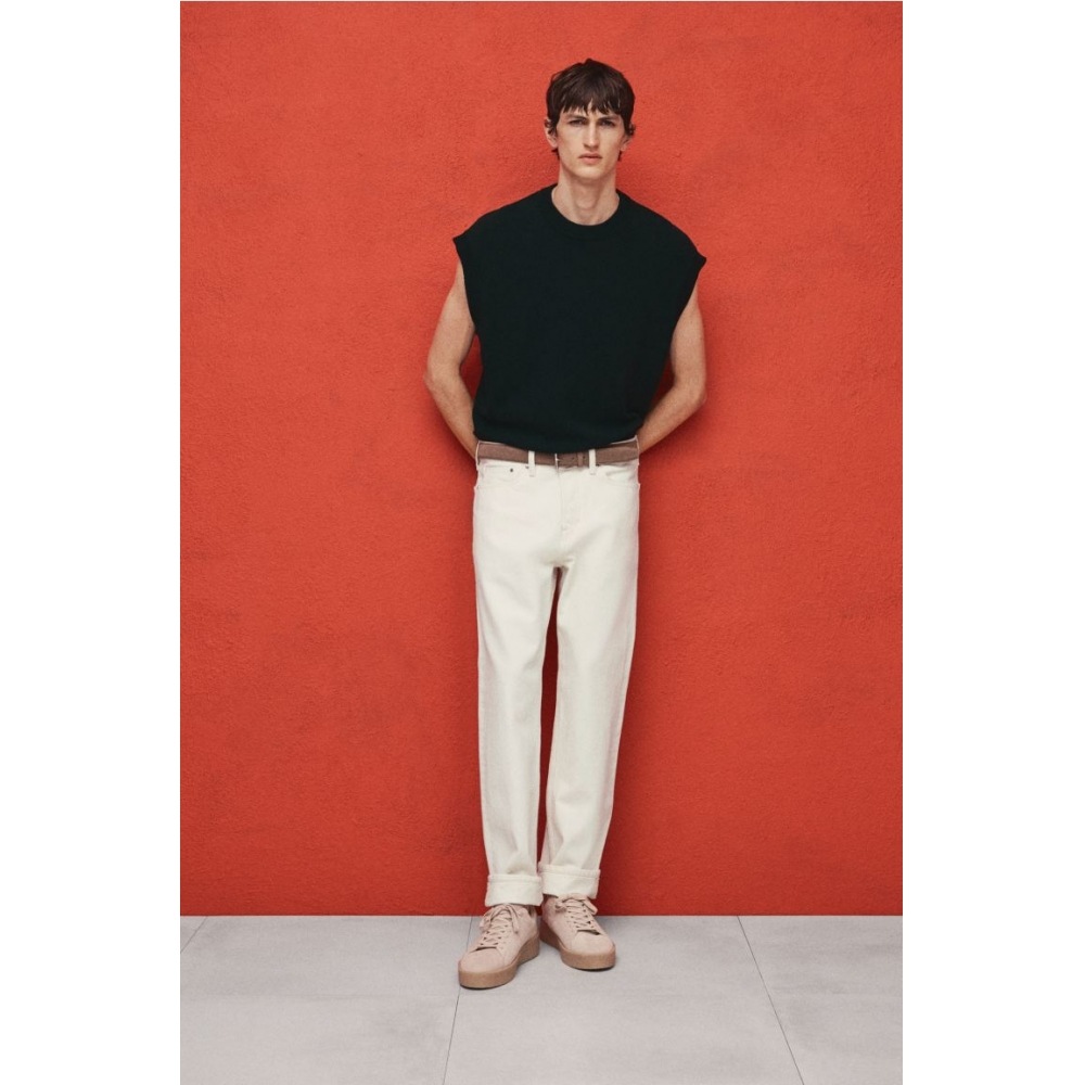 H&M リラックスフィットジンクリーム