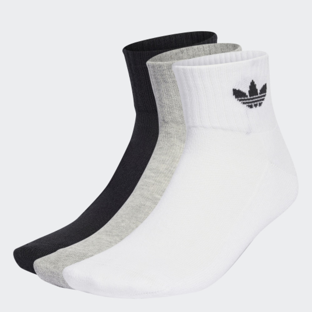 ADIDAS ミッドカット クルーサック IJ5612