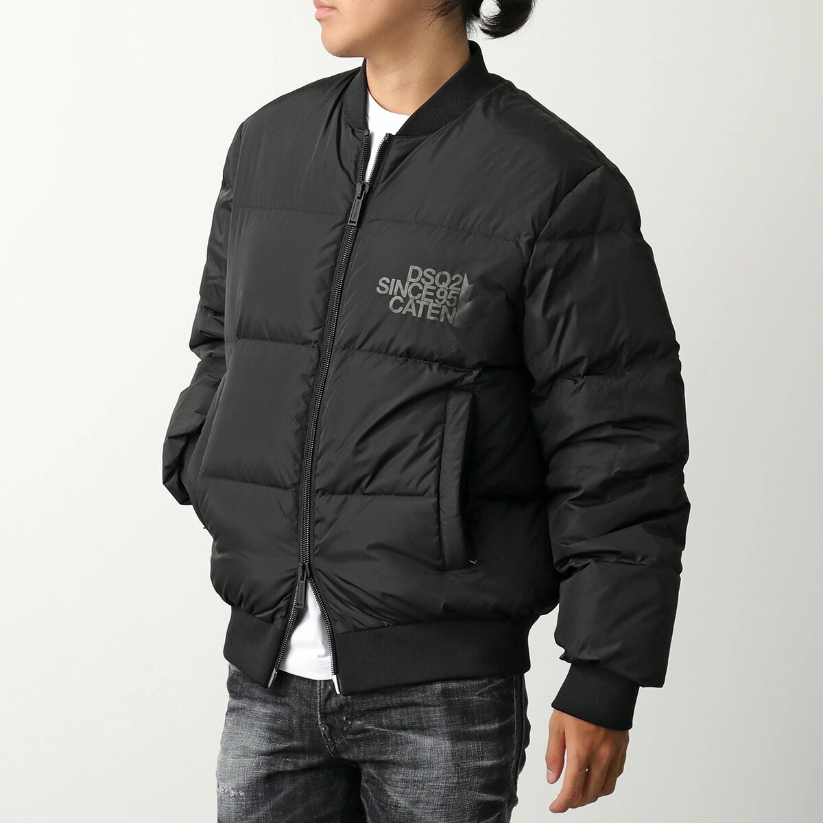 DSQUARED2 ディースクエアード ダウンジャケット Easy Puffer Bomber イージー パファー ボンバー S74AM1612 S53817 メンズ ナイロン ロゴ 900 81,060円
