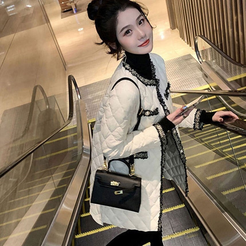 キルティング アウター コート ジャケット バイカラー 膝丈 ひざ丈 袖あり フリンジ 長袖 ストレート Iライン もこもこ モコモコ 前開き かわいい 可愛い きれいめ 上品 おしゃれ