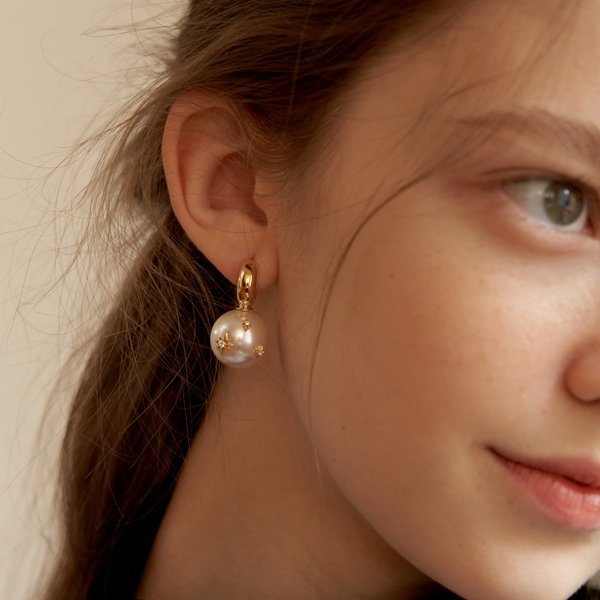 タチアナミニョンエトワールパールフープピアス_EC1685