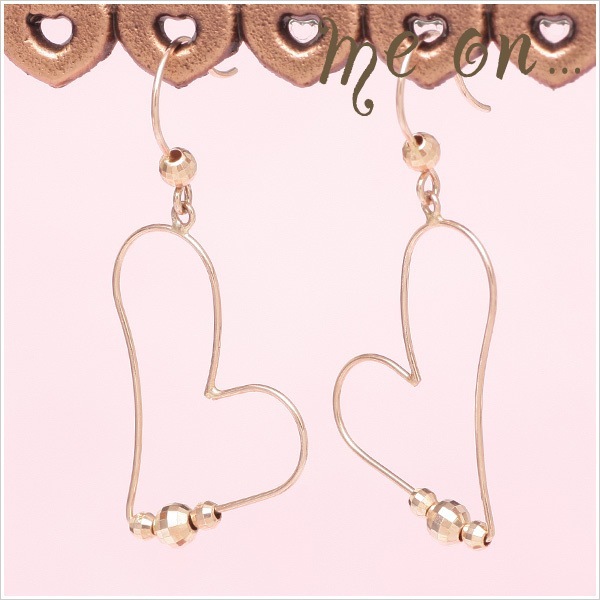 me on... K10ピンクゴールドハートモチーフピアス 発送目安２-３週間 8,047円