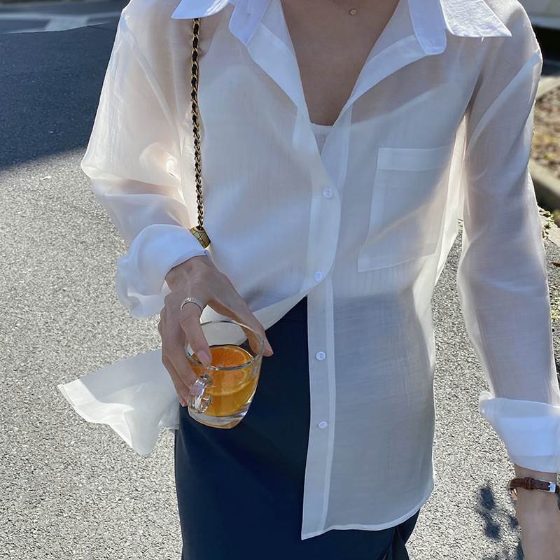 トップス シャツ ブラウス 白シャツ 白トップス 萌袖 襟付き ワイド ポケット 前開き ポリエステル 大人可愛い きれいめ シンプル カジュアル おしゃれ かっこいい 大人女子 こなれ感 ラフ ルー 5,610円