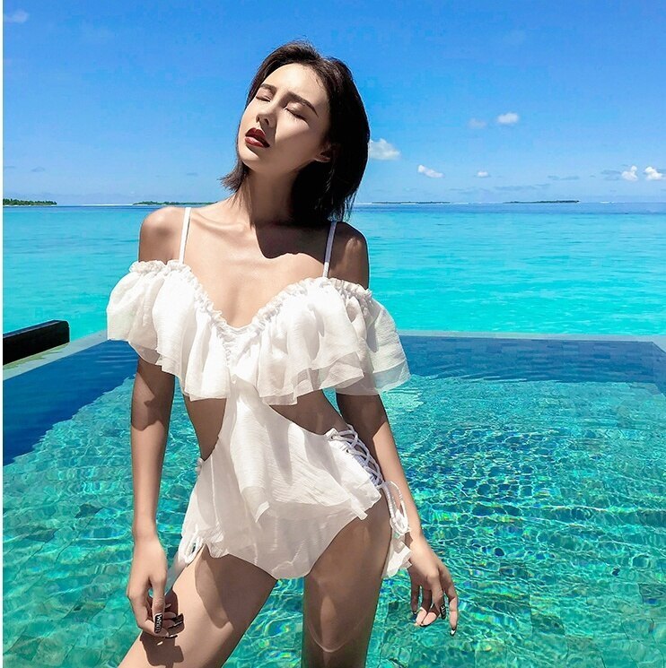 水着 ビキニ スイムウェア モノキニ セクシービキニ オフショルダー オフショル 二の腕カバー シフォン フリル バックシャン バックコンシャス 編み込み 透け感 シースルー 胸元 谷間 谷間魅せ 盛