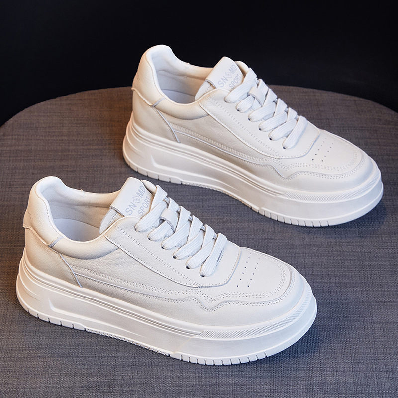 クーポン 厚底スニーカー レディース スニーカー ローカットスニーカー おしゃれ かっこいい 通気性 春夏 ファッション カジュアル ヒールスニーカー 軽量 歩きやすい 紐靴 疲れにくい 美脚 大きい