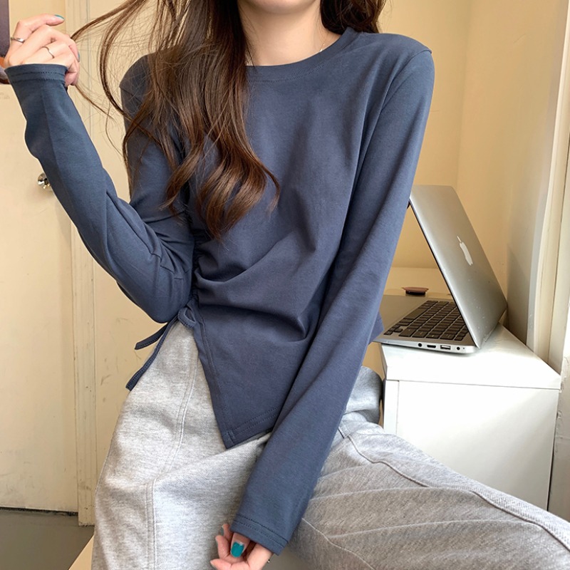ブランド買うならブランドオフ 韓国ファッションの不規則なTシャツ女性の2022年春秋新作デザインセンスニッチボトミングシャツオール 新品 送料無料