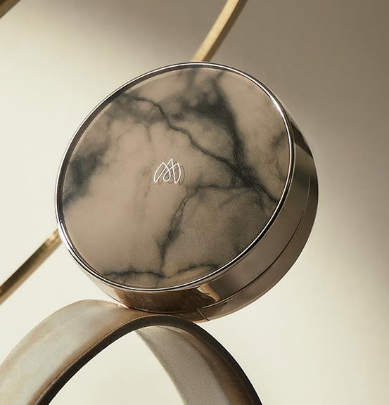 Aqua Bleish Cover Cushion Balm 15g 自然な肌表現