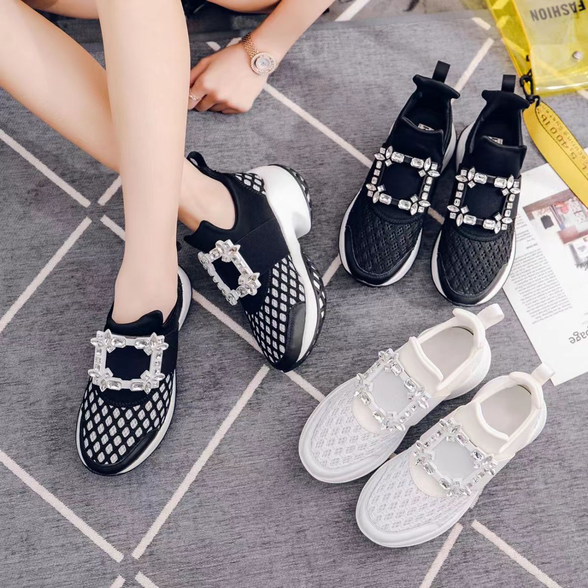 【急速出荷!】スニーカーシューズ メッシュ スポーツシューズ レディース 厚底 スクエア ビジュー モチーフ 黒67 5,278円