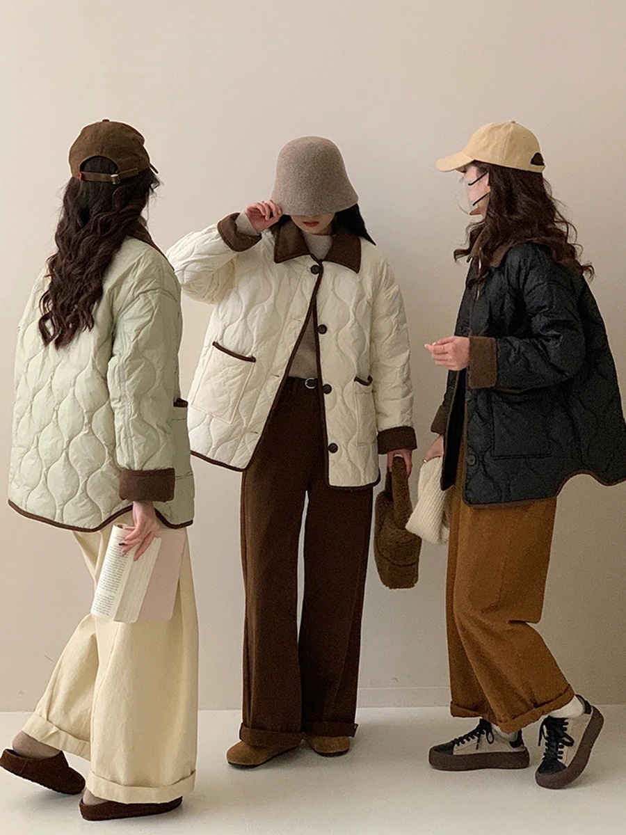 コーデュロイスプライシングダウンジャケットダイヤモンド格子の女性の冬のファッションデザインセンス暖かい小さな香りの風ホワイトダックダウンジャケット