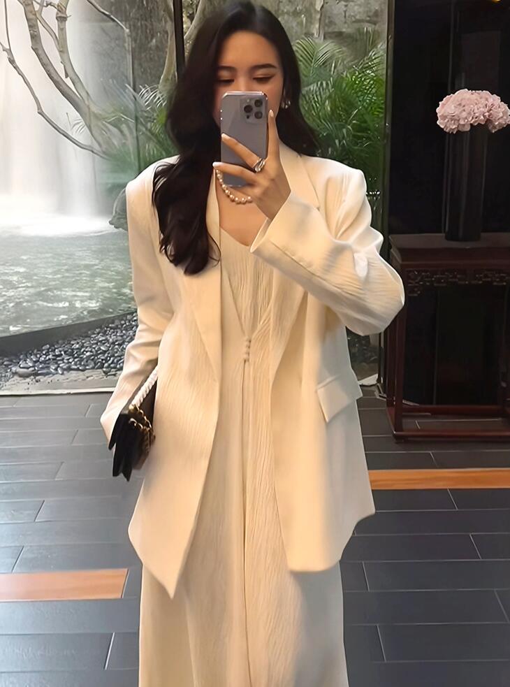 超人気【セール中】カジュアルスーツ 事務服 OL 可愛い レディース 2点セット ジャケット+吊りワンピース キャリア 通勤 就活 セレモニースーツ ママスーツ 体型カバー スーツ セットアップ ワン