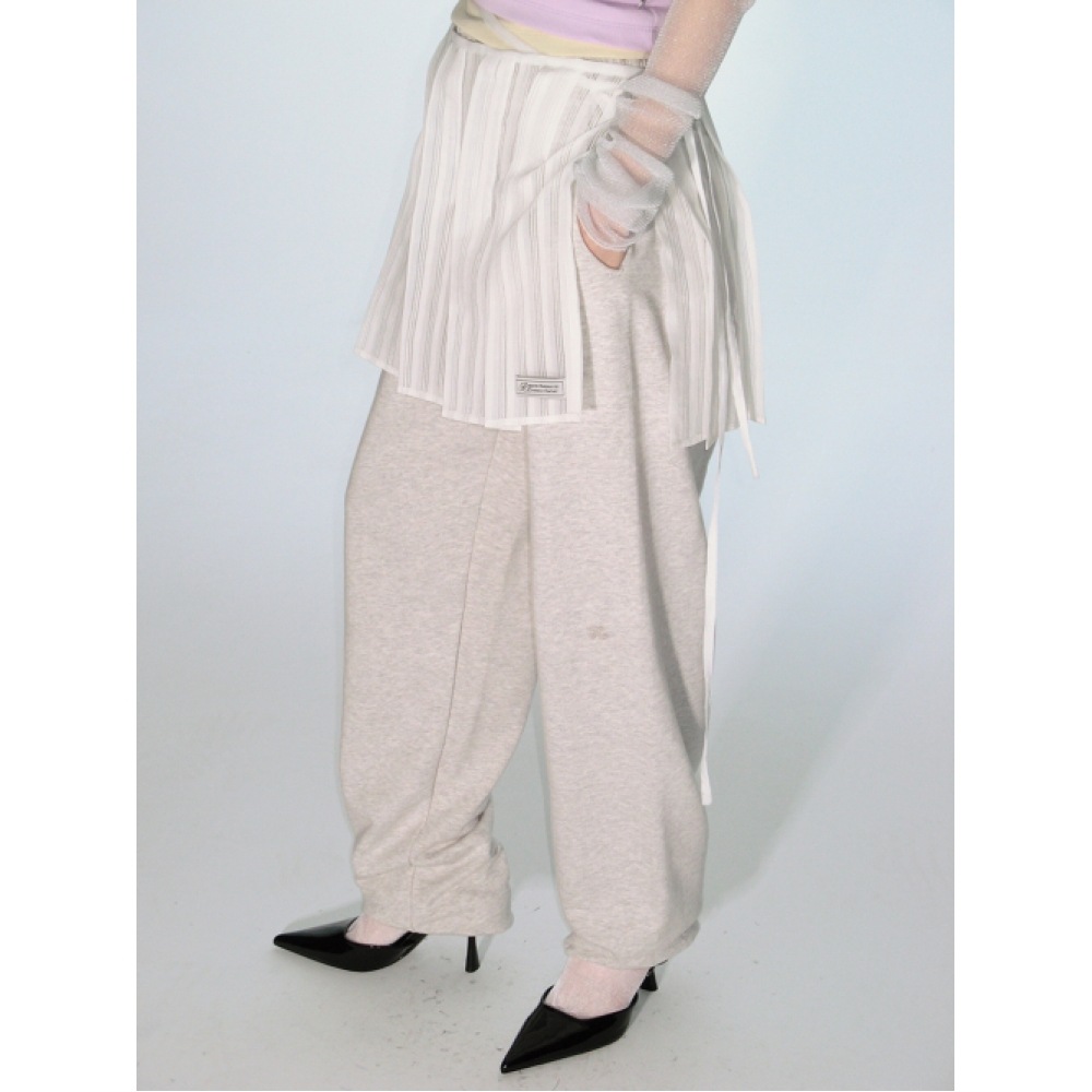 ZEEZEEZEE サポートスウェットジョガーパンツ 15,411円