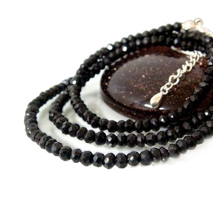 シルバーアクセサリー芸能人愛用 ブラックスピネルネックレス シルバー925ネックレスst