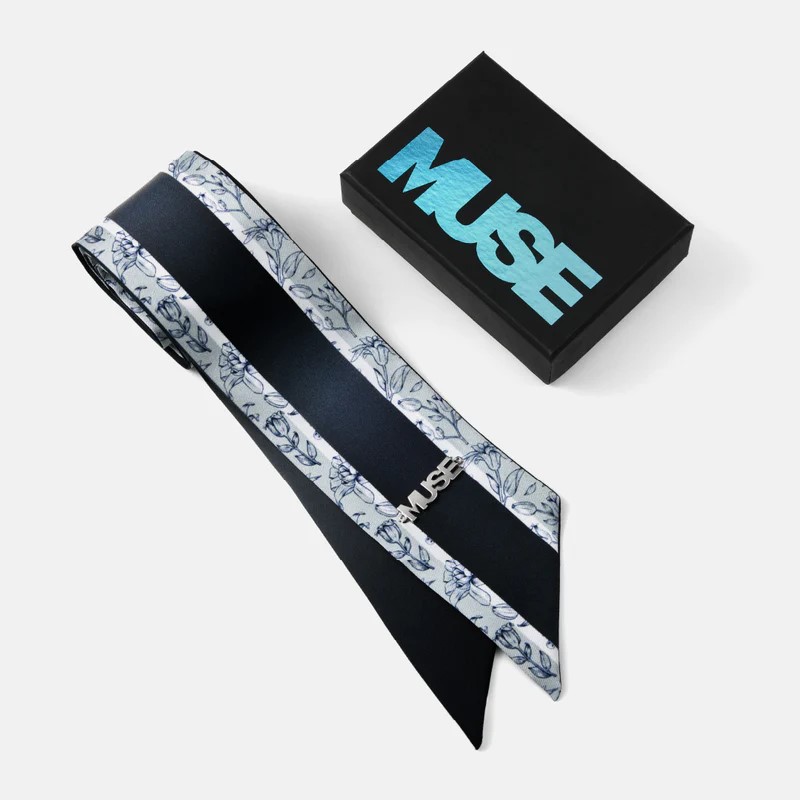 【すぐ発送】 公式 BTS ジミン スカーフ Jimin THE TRUTH UNTOLD 展示会 JIMIN POP-UP SEOUL MOXY アントールド　MUSE ミューズ