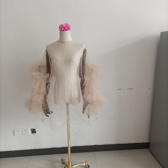 大好評中！ラッフルモチーフのチュールトップス ベージュボレロ ドレスアレンジ 色オーダー可能 結婚式/二次会