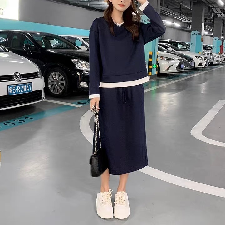 レディース スカート トップス ボトムス プルオーバー トレーナー スウェット セットアップ フレア 膝下 ミモレ 長袖 Uネック ラウンドネック ストリート スリット バックスリット ハイウエスト