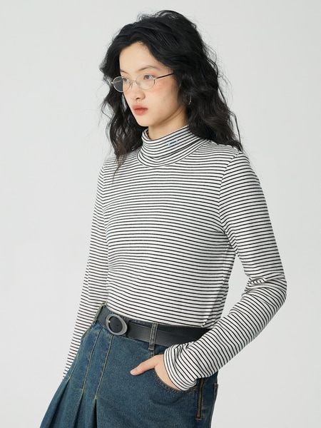 Dantajia 刺繍入りスリムボトムトップ T シャツ