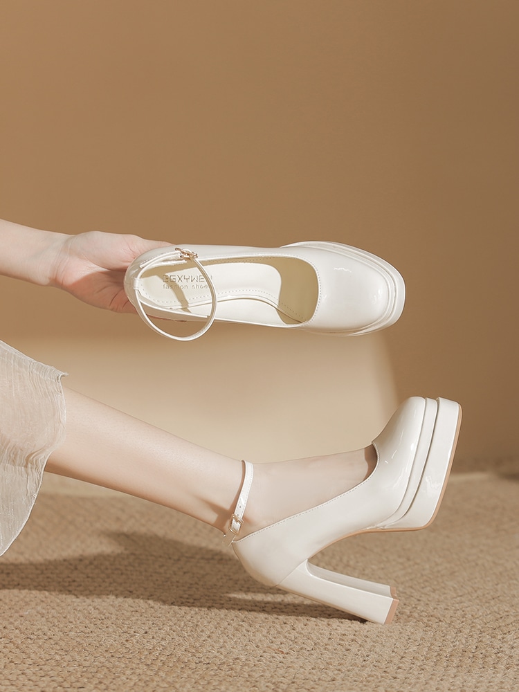 メアリージェンラウンドトップハイヒール女性太ヒール疲れない足防水台厚底小柄メインウェディングドレス花嫁靴