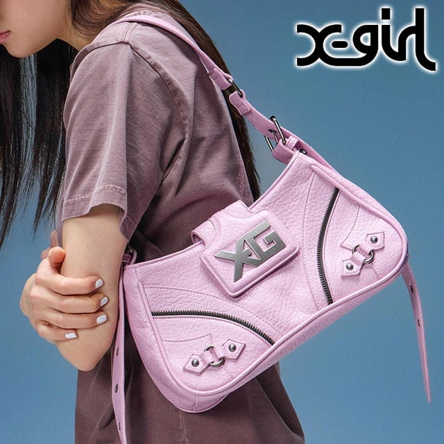 レディース XGエンブレムバックルパネルド ショルダーバッグ [105262053004] 鞄 斜めかけ ワンショルダー PINK 正規取扱店