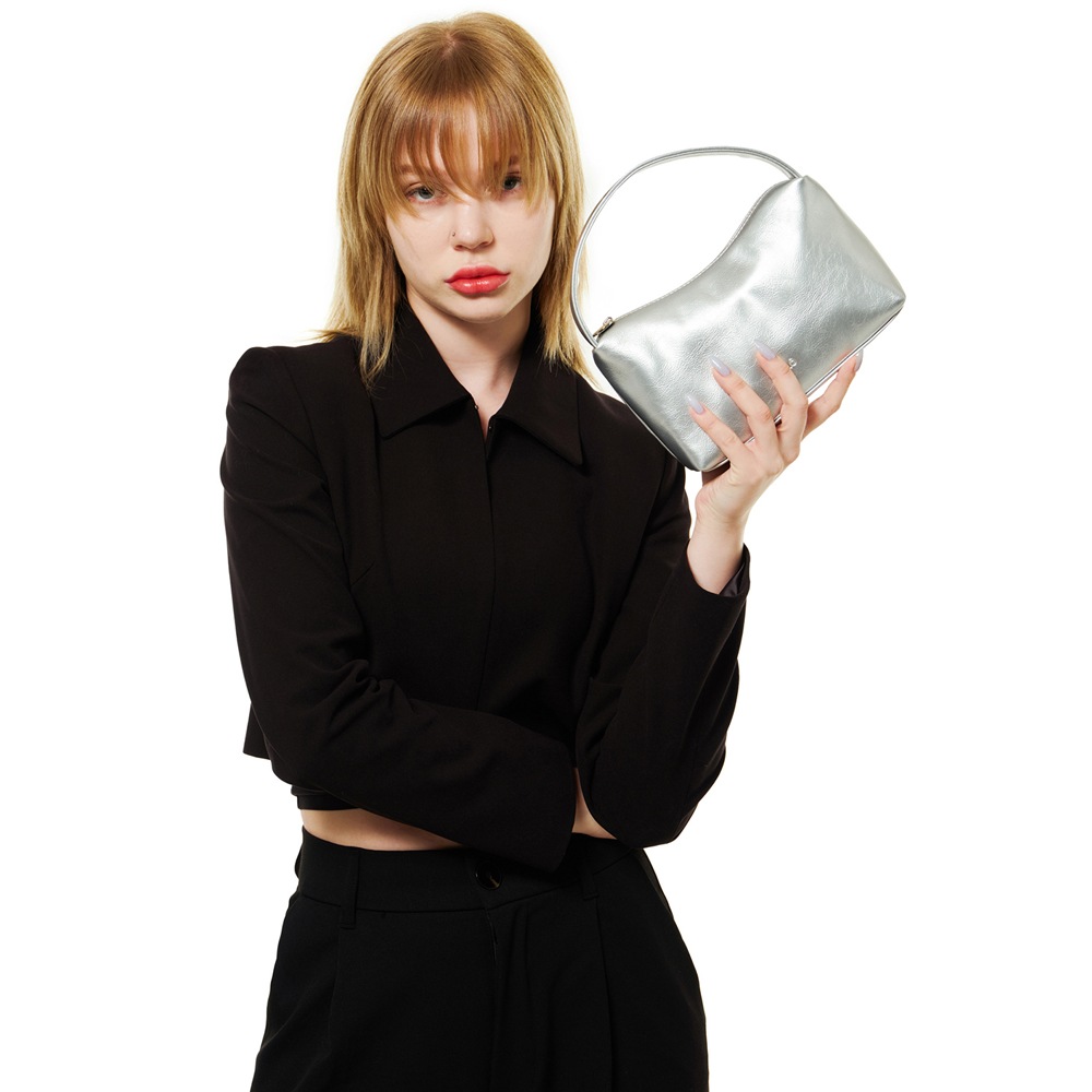 PUDDING BAG_GLOSSY SILVER 5,848円