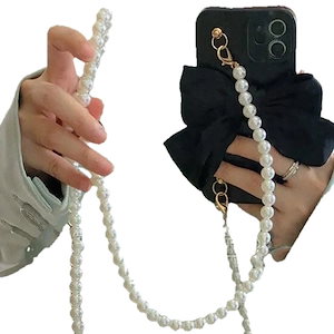 iPhoneケース　長いチェーン　真珠　パール　肩掛け　ベルト　スマホケース　iPhone全機種