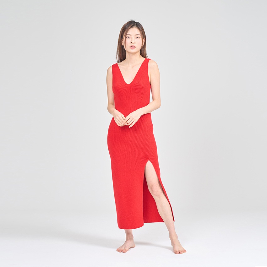 日本未入荷 Nolur カシミア100％ ニットリブ Vネック ワンピース カシミアニットリブスリットVネックワンピース