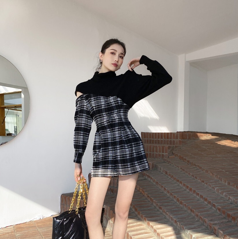 デザイン ワンピース ミニ丈 袖あり 長袖 肩出し ハイネック 襟付き フレア 切り替えデザイン デザイン 美ライン アシンメトリー 伸縮性 異素材MIX かわいい 大人可愛い きれいめ シンプル 5,277円