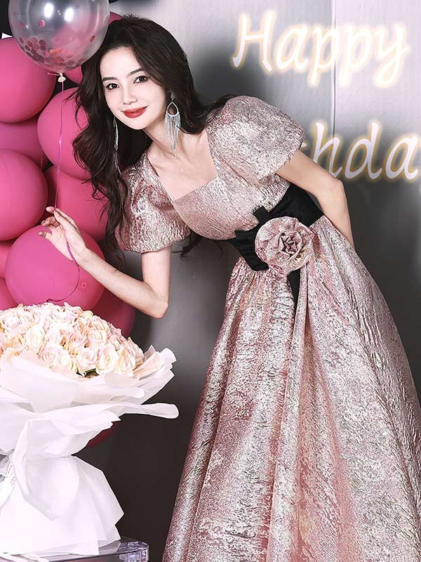 ワンピースドレスプリント柄ワンピ5L ピンクドレス ピアノ 花柄 母親 謝恩会 レース 体型カバー ポワント袖あり 刺繍 エレガント大きいサイズ 大人 ロングドレス 半袖 キラキラ 演奏会 結