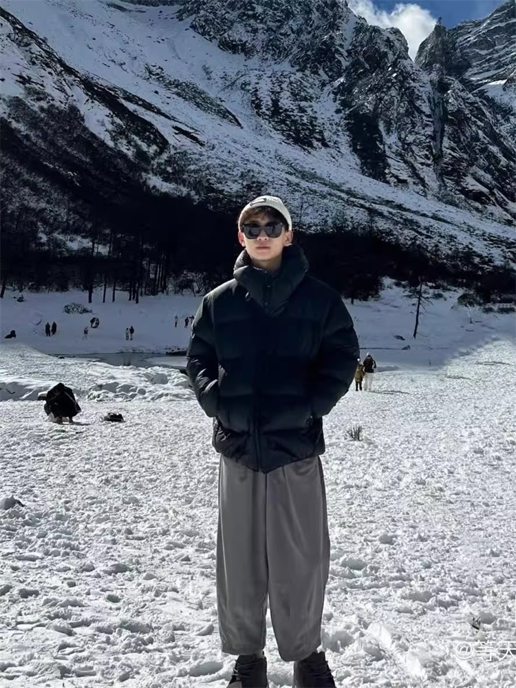 激安セール 極厚保温ふんわりフード付きコットンジャケット 100%ポリエステル 2026冬カップル向け 防風耐水機能搭載 100kg対応 3色でおしゃれな個性デザイン