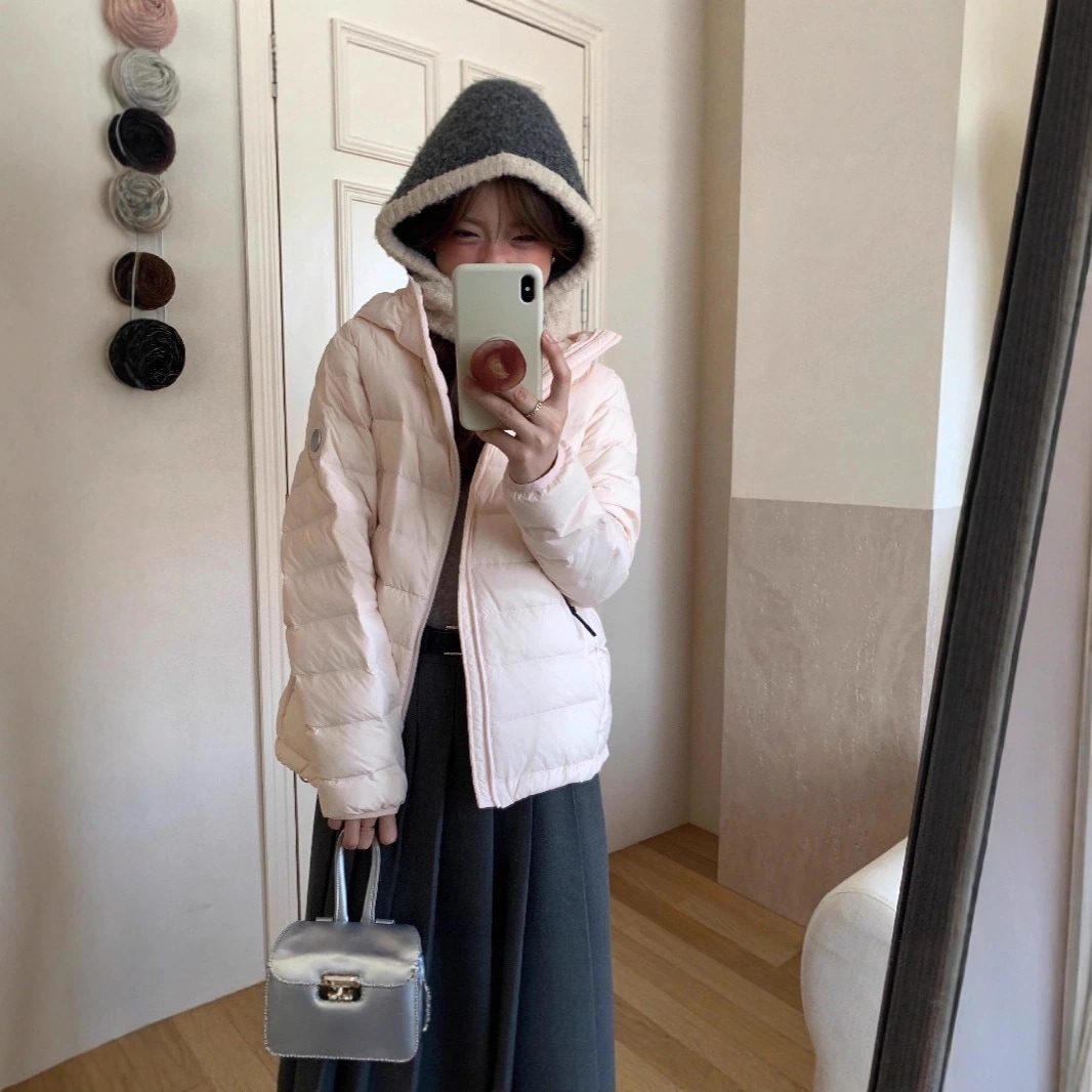 ショート丈軽量ダウンジャケット2025年秋冬スリムシンプルなデザイン暖かい裏地レディース用ホワイトダックダウンカジュアルコート