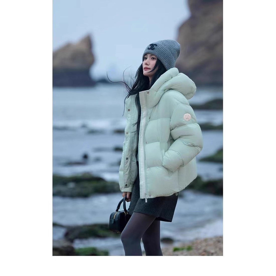 スノーマウンテンシリーズ レディース ブラック ダウンジャケット 90% 国家基準ホワイトダックダウン 厚手 おしゃれ 暖かい 冬 トレンド アウター