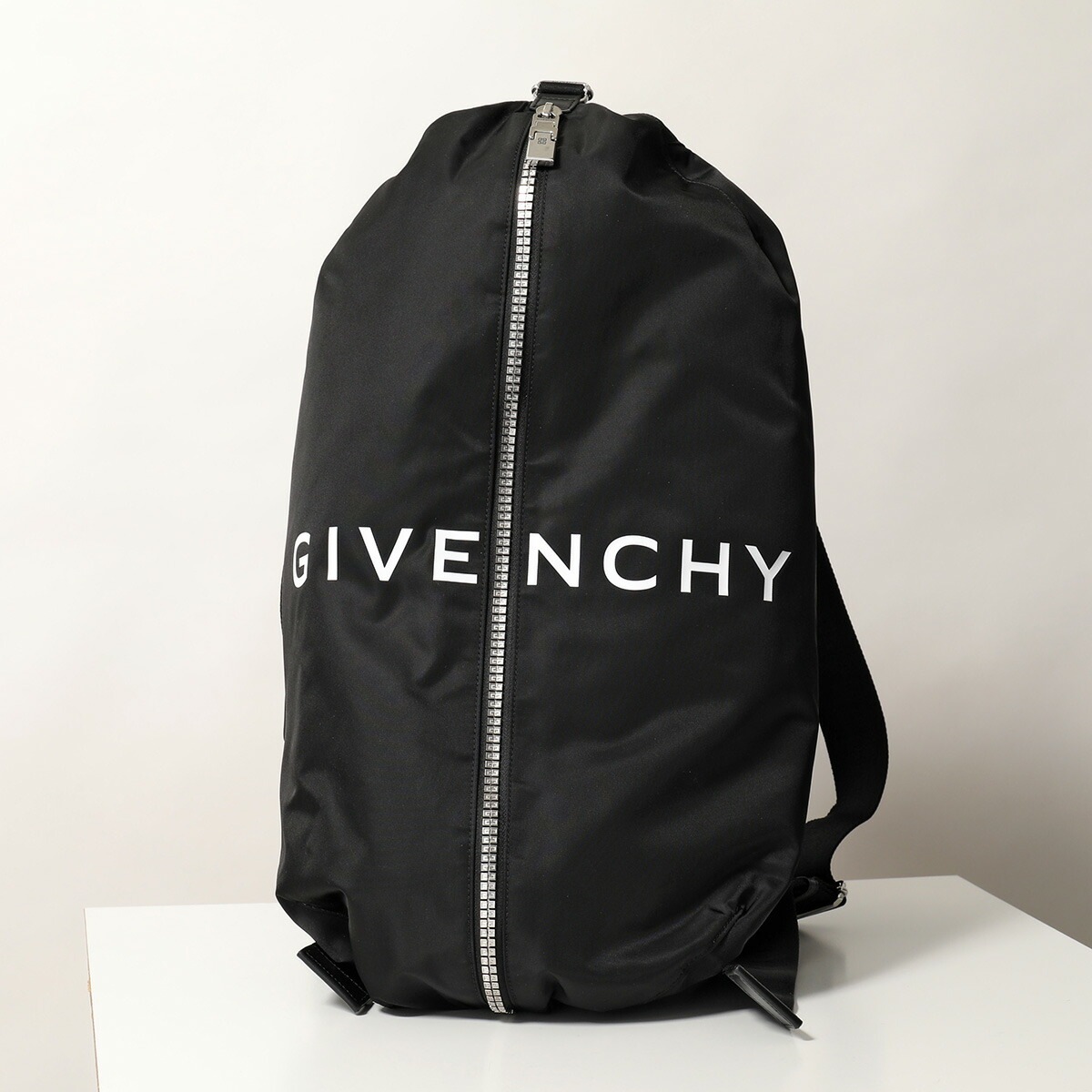GIVENCHY ジバンシィ バックパック G-ZIP BACKPACK M BK50A8K1JE メンズ ハンドバッグ ナイロン ロゴ リュック 001/BLACK
