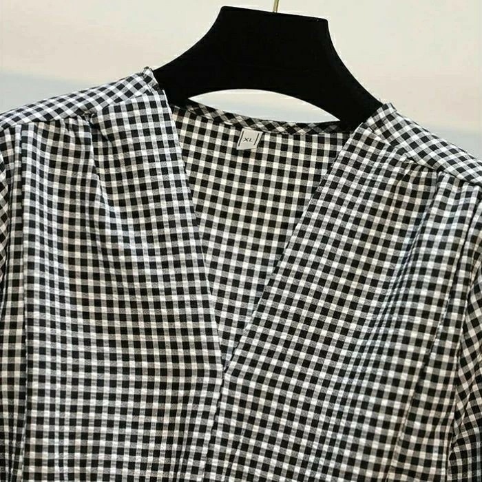 30代 可愛い オフィス ス ブラウス ペプラム カジュアル 50代 40代 20代 大人 ブラック フェミニン 通勤 黒 ウエストゴム Vネック レディース シャツ 体型カバー 長袖 ギンガムチェッ