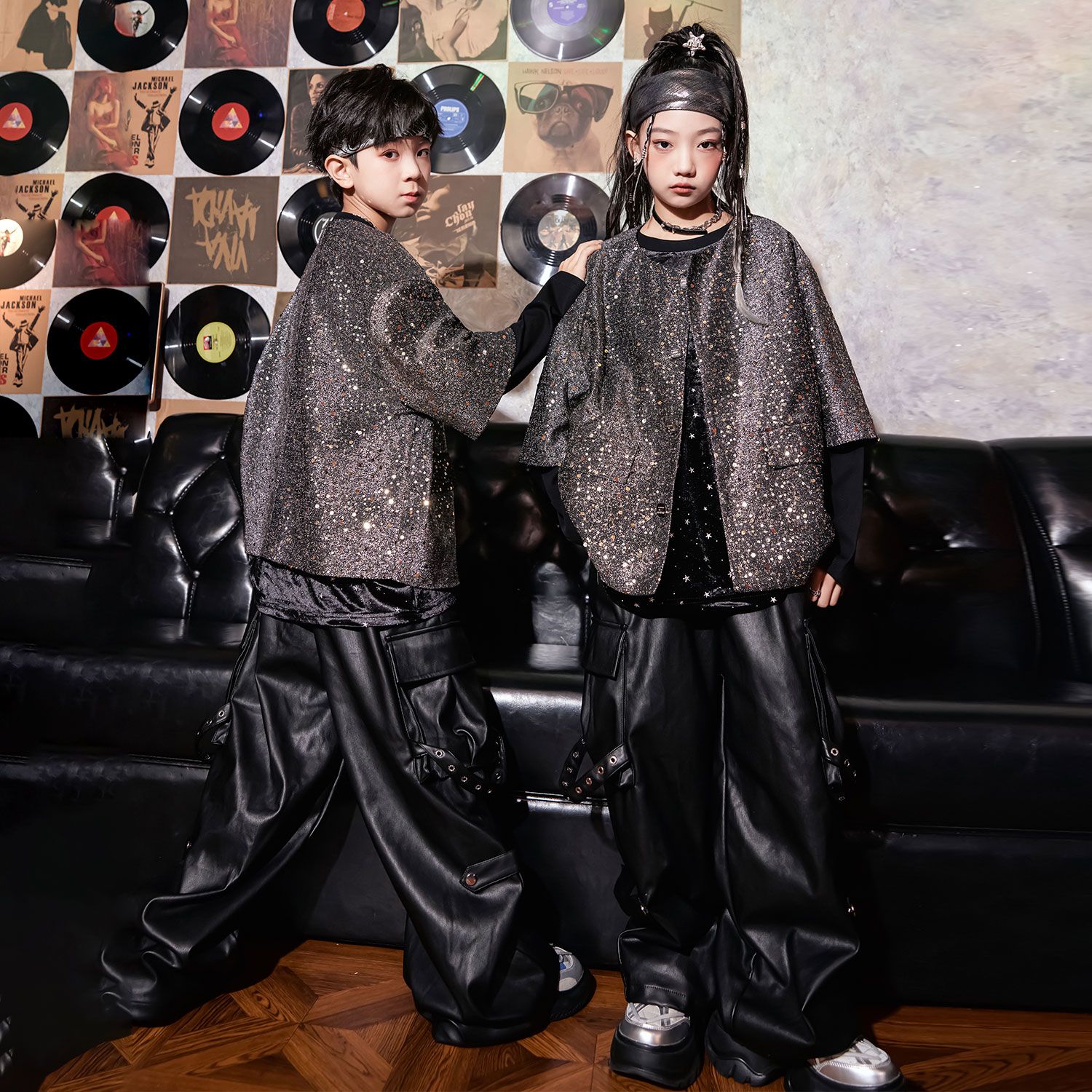 ファッション子供服ストリートダンスHipHop男の子のドラムダンス子供のヒップホップのクールなストリートダンスの衣装のショーセット