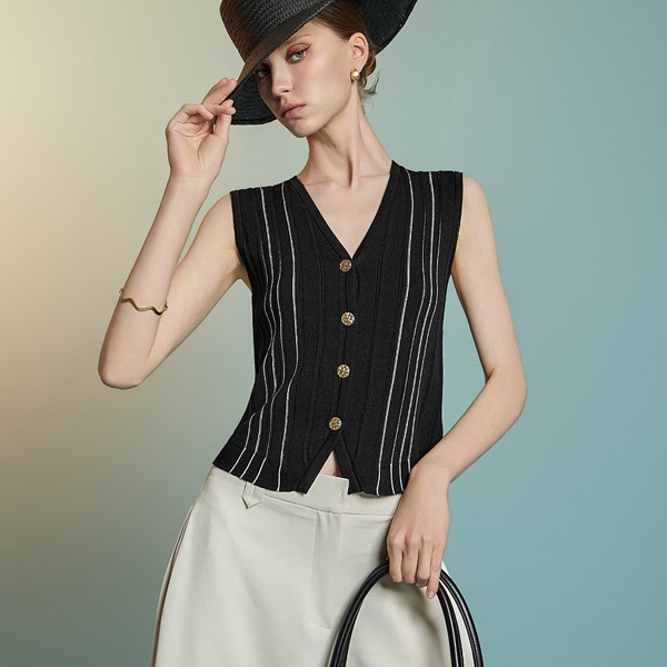 E3888 ボタン ニット