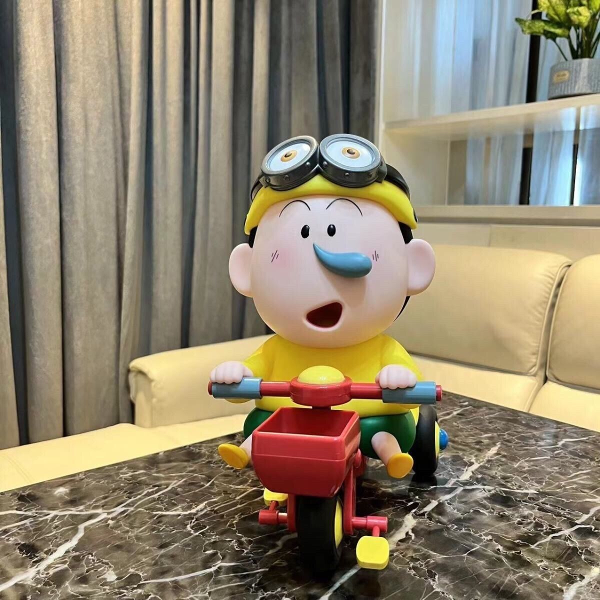 クレヨンしんちゃん自転車小呆小新戦車風間徹石小呆小葵白手は客間の置物を作っている