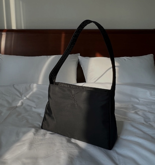 【MUCU AND EBONY】 COMFY BAG BLACK 8,232円