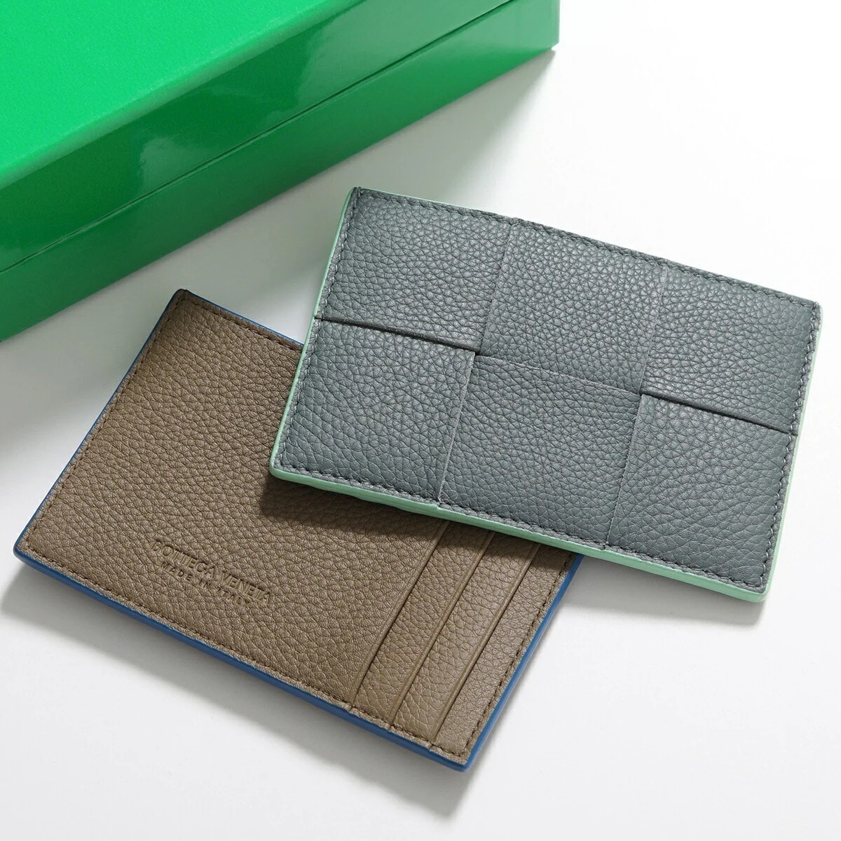 BOTTEGA VENETA ボッテガヴェネタ カードケース CASSETTE カセット 748052 VCP13 メンズ マキシイントレチャート レザー ミニ財布 カラー2色