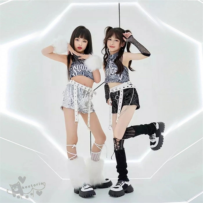 キッズ 女の子 ダンス衣装 k-pop衣装 ヒップホップ チアガールズ ダンス ベスト シルバー 黒 ショートパンツ へそ出し ジャズダンス ステージ衣装 練習着 体操服 120-170cm 4,585円