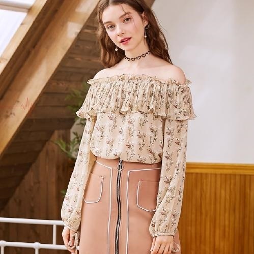 2174.小花柄 シフォン オフショルダー トップス(ベージュ)