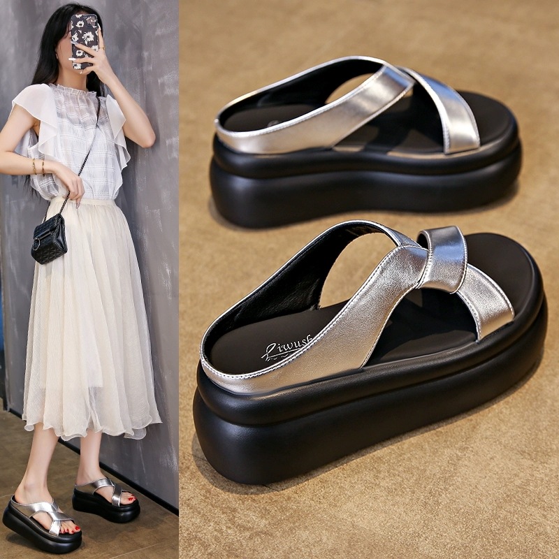 【1つ買うと10つ無料】夏の新作 フランス風の絶美なサンダル 女性用 外で着用可 高級感と高いデザイン感を兼ね備えた パンプス底 リボン付き ワンストラップスリッパ