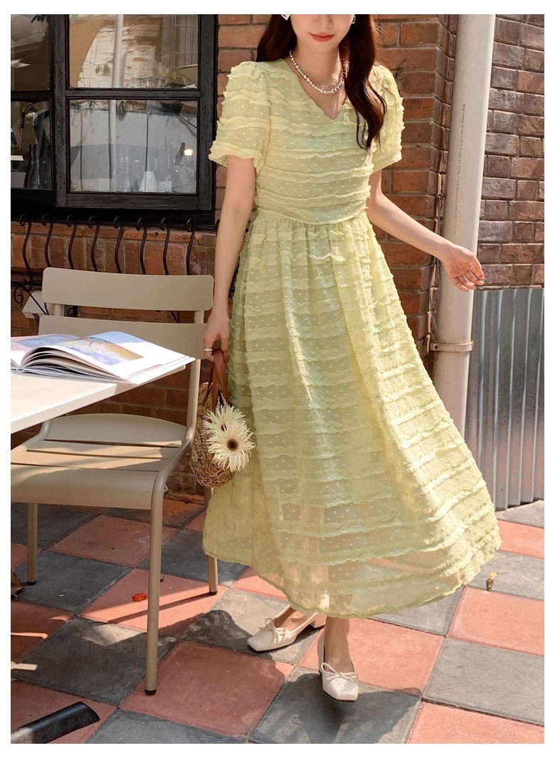 夏 スタイル 立体 レース 無地 ハイウエスト 薄手 ドレス 個性的 ワンピース ロング ロング丈 マキシ マキシ丈 袖あり 半袖 Vネック 襟なし かわいい 大人可愛い きれいめ シンプル
