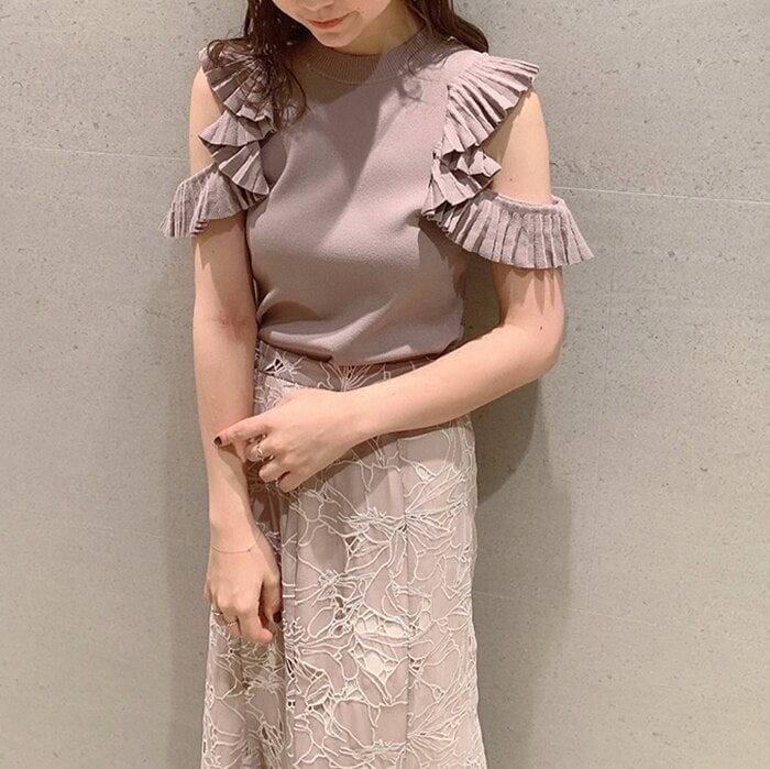 ２色 トップス ブラウス 春夏 かわいい 半袖 袖なし ノースリーブ 半袖 フリル袖 Uネック ラウンドネック オフショルダー オフショル 襟なし フレア セミフレア フリル プルオーバー 緑 グリー
